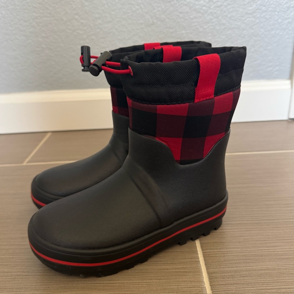 Cat & Jack Black and Red Checkered Kids Boots